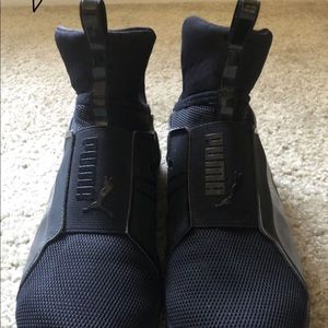 All black puma shoes